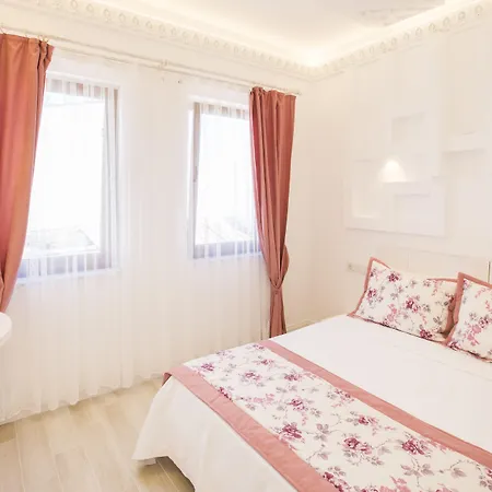 Aksoy Butik Отель 4*