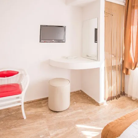 Aksoy Butik Бозджаада