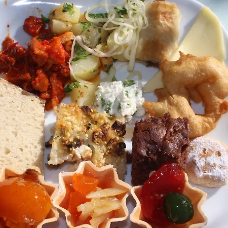 Aksoy Butik Бозджаада