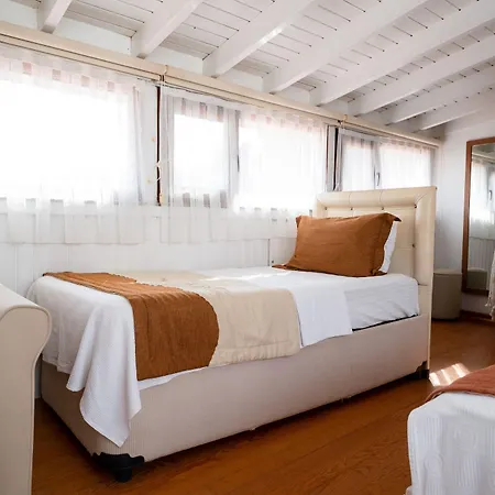 Aksoy Butik 4* Бозджаада