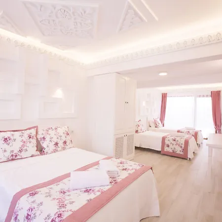 Aksoy Butik Bozcaada